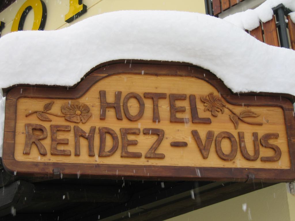 Hotel Rendez-Vous - أيمافيلّيس المظهر الخارجي الصورة