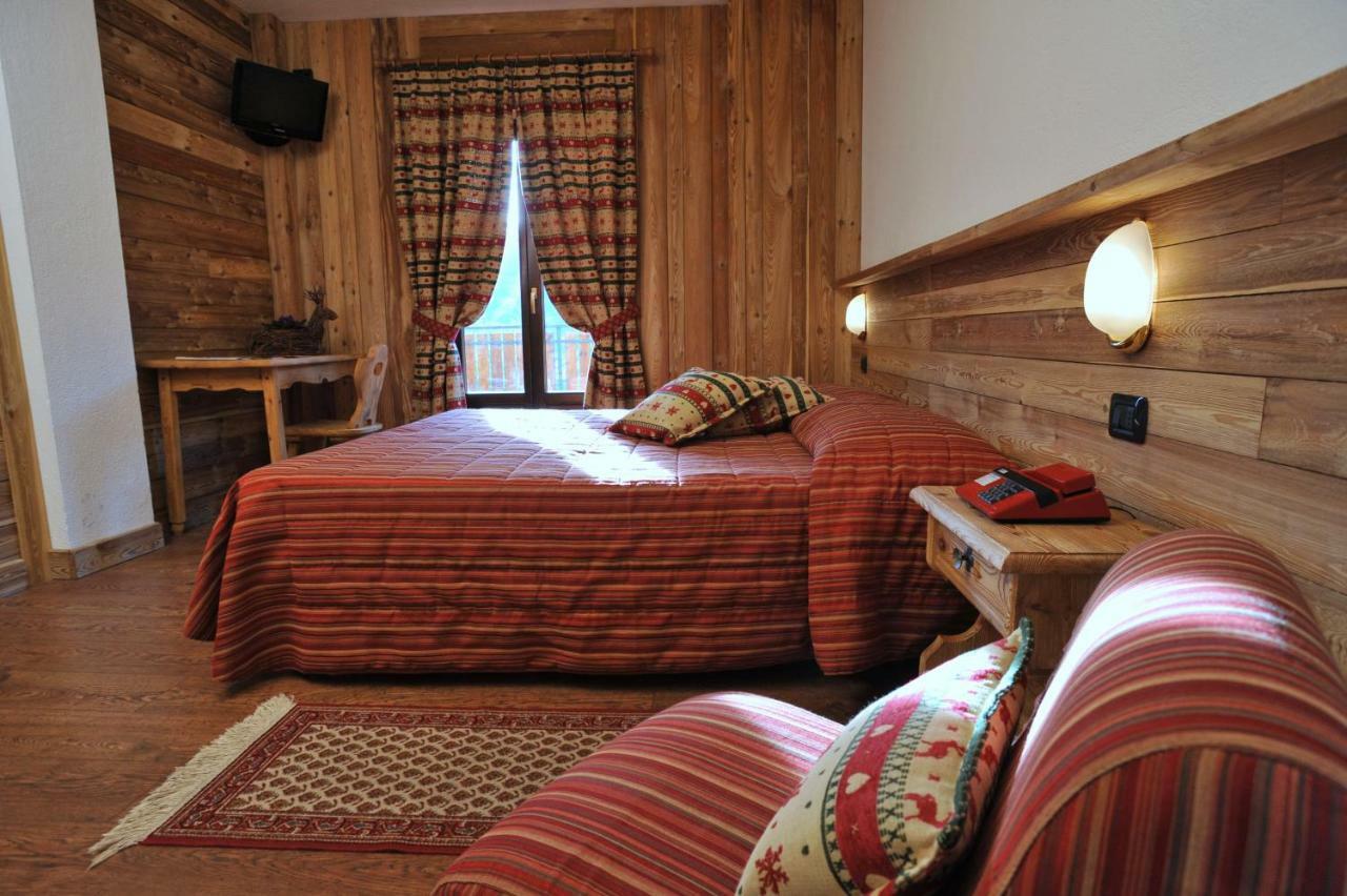 Hotel Rendez-Vous - أيمافيلّيس المظهر الخارجي الصورة